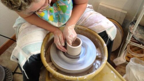 kinakeet-clay-500×281