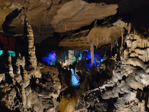 Raccoon Mountain Caverns