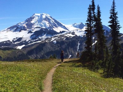 hiking mt baker
